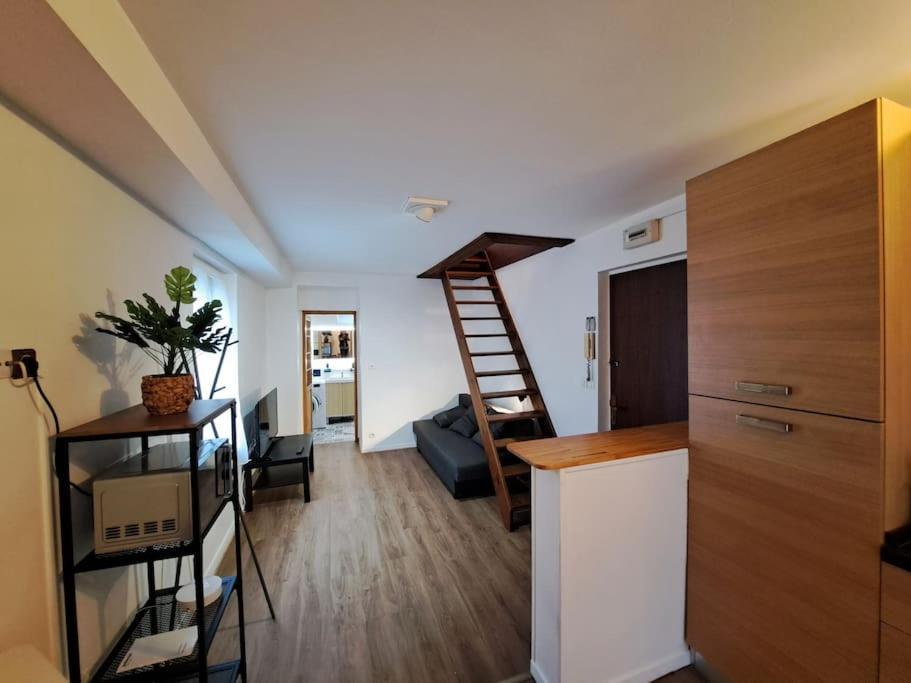 Апартаменты Istanbul - 150M De La Gare Реймс Экстерьер фото